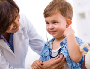 ребенок на приеме у врача
