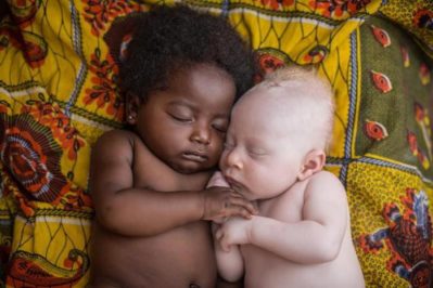 младенцы разной расы