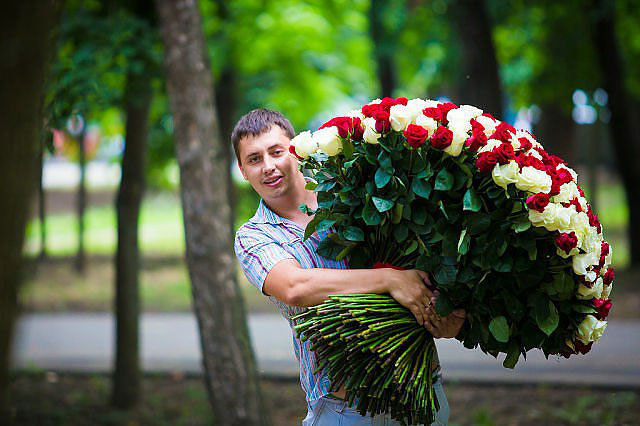 Преимущества покупки цветов онлайн